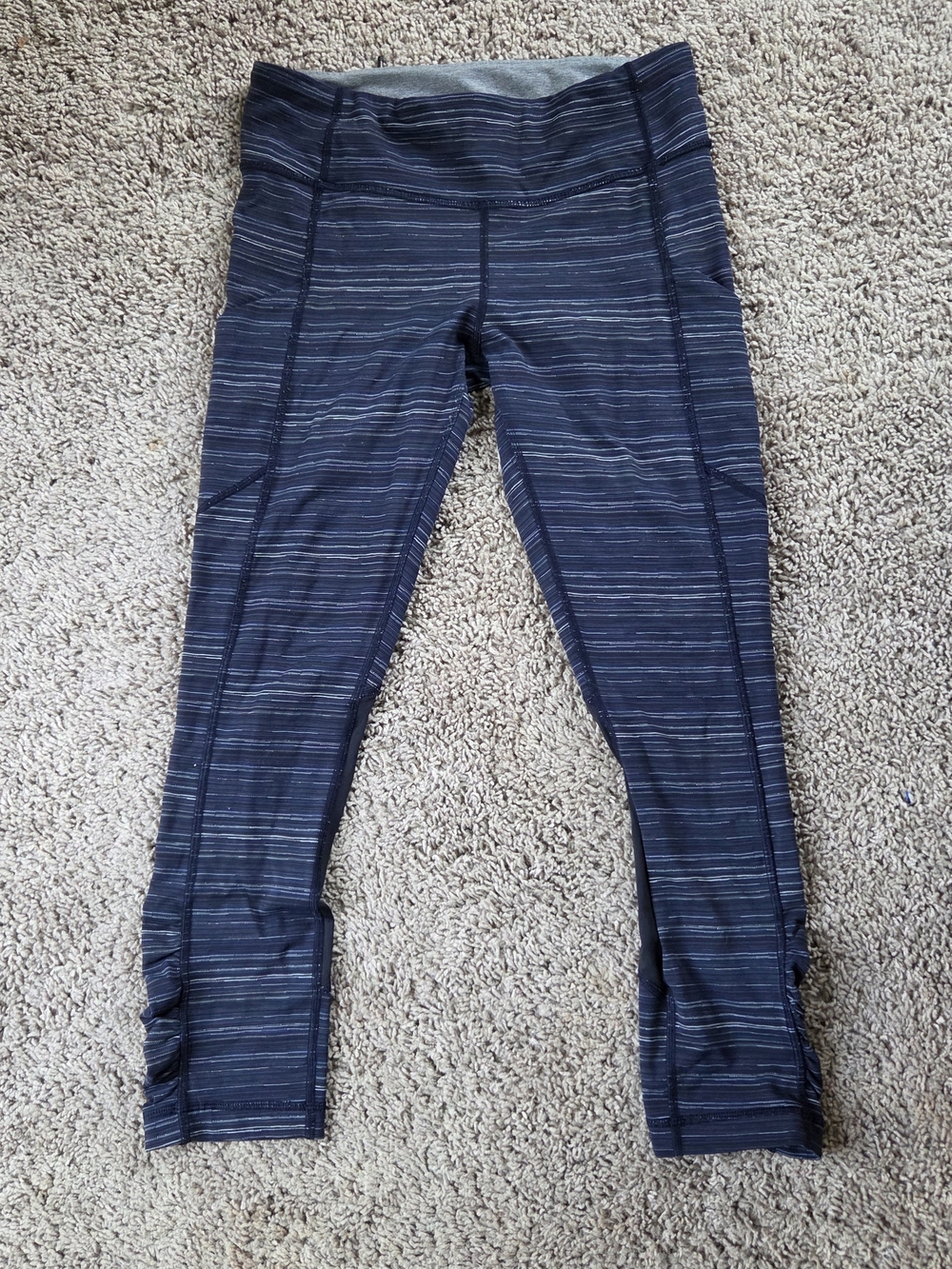 Lululemon Pace Revival 22" Cropped Leggings Reflective Logo Sz 6 Pockets (Flaw)